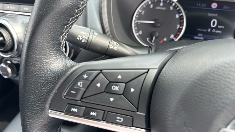 Nissan Juke 1.0 DiG-T 114 N-Connecta 5dr Petrol Hatchback